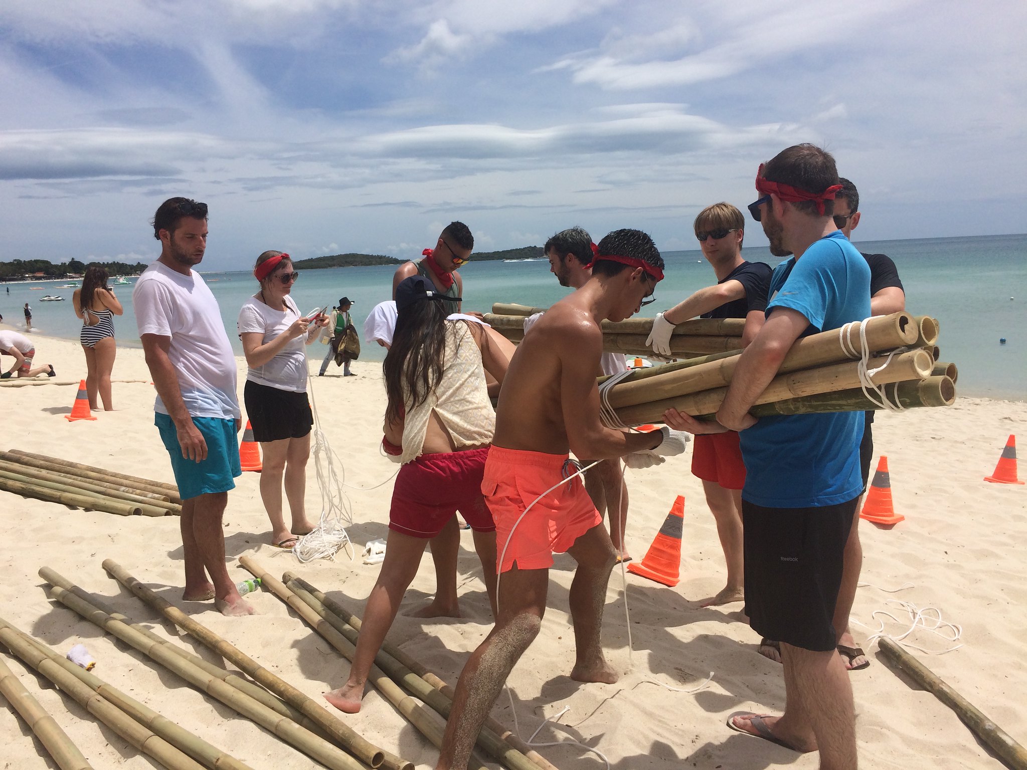 Hua Hin Team Building Activities – Making Teams – Team Building Thailand